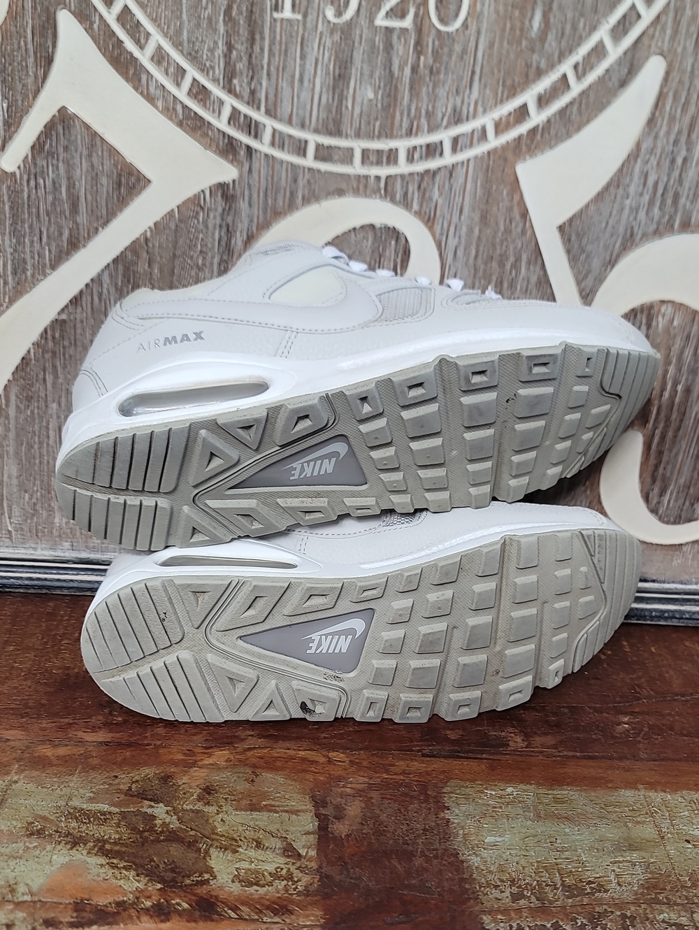 Nike Wmns Air Max Command "Light Bone/White" Wmns 9.5 Good Condition - Picture 8 of 12